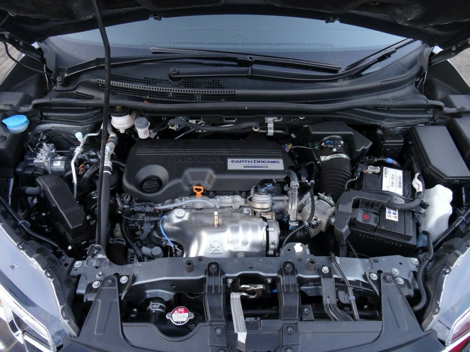 Двигатели хонда срв 2 поколения. Мотор Honda CR-V 2.0 2013. Хонда CRV 2014 С мотором 2.4. Хонда СРВ 2 двигатель. Honda CRV 2010 двигатель.